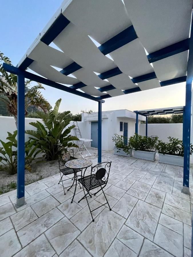 B&B Santorini Чинізі Екстер'єр фото